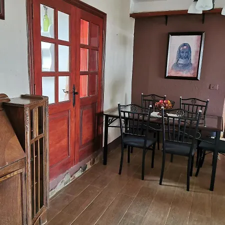 Casa De Gato Rustic *