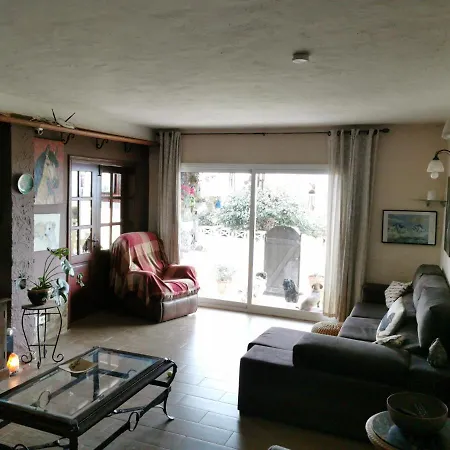 Casa De Gato Rustic Tahiche