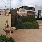 Casa De Gato Rustic