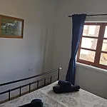 Casa De Gato Rustic
